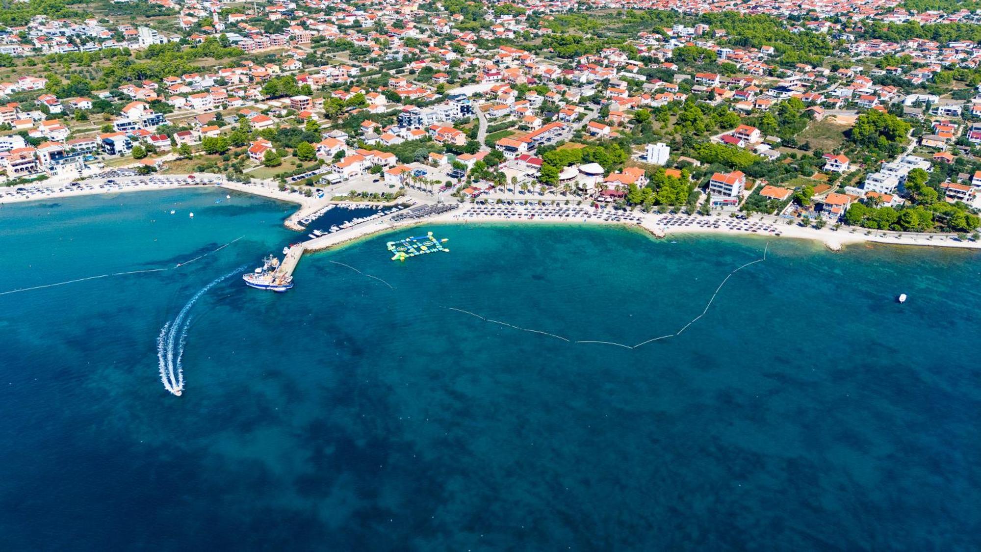 Number One Apartments Vir Εξωτερικό φωτογραφία