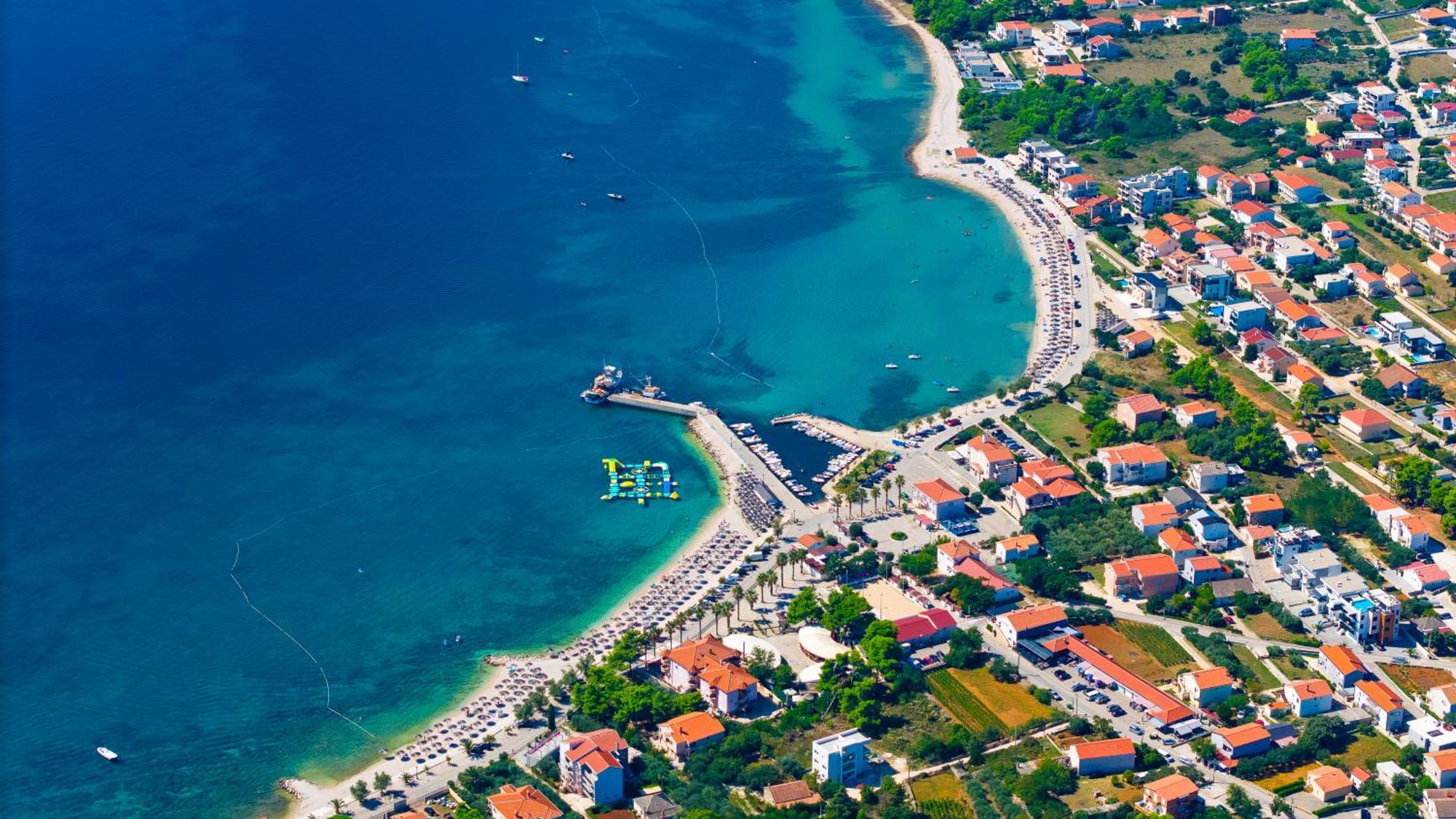 Number One Apartments Vir Εξωτερικό φωτογραφία